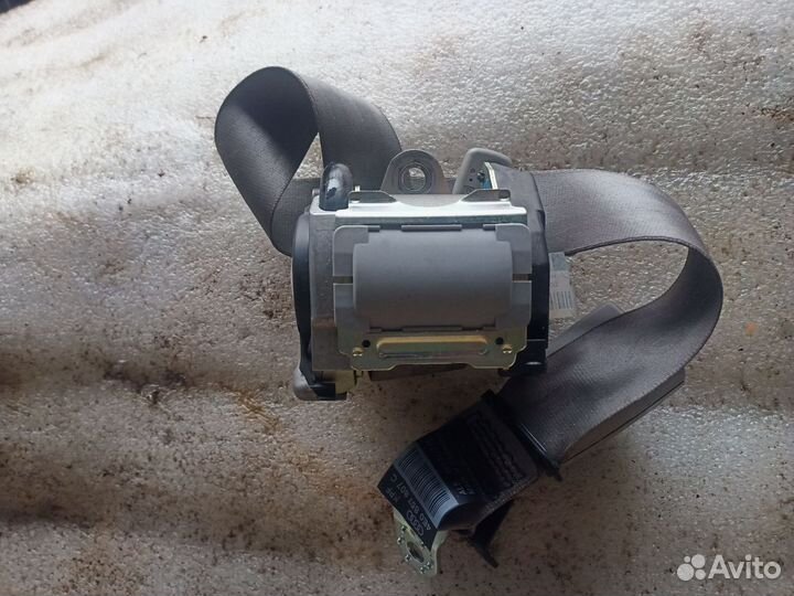 Ремень безопасности задний Audi A8 D3