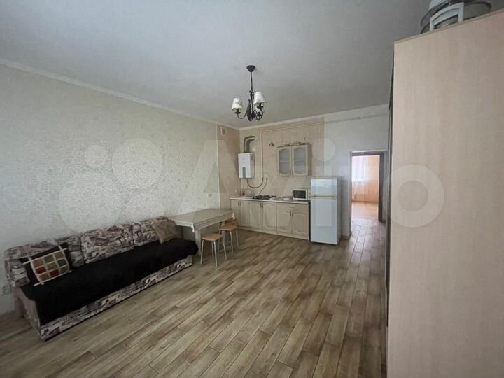 2-к. квартира, 68 м², 1/3 эт.