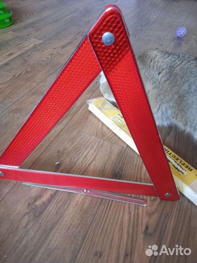 Знак аварийной остановки и набор автолюбителя СССР