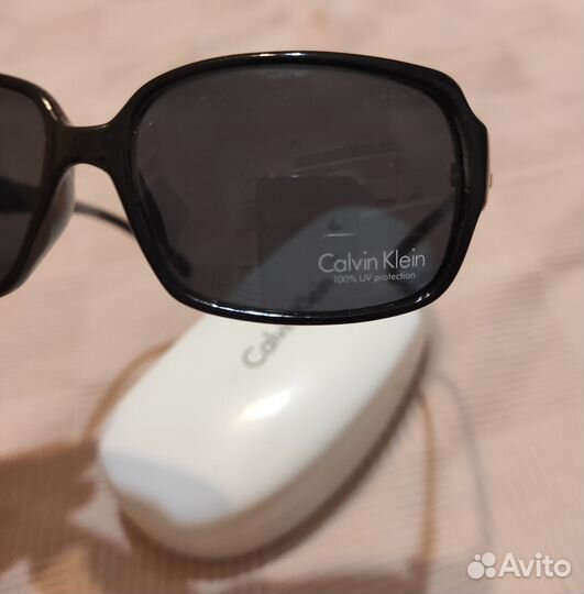 Очки солнечные Calvin Klein
