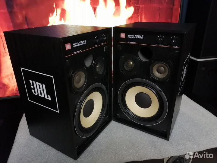 Акустика JBL-4312MII Compact Monitor(сост.новых)