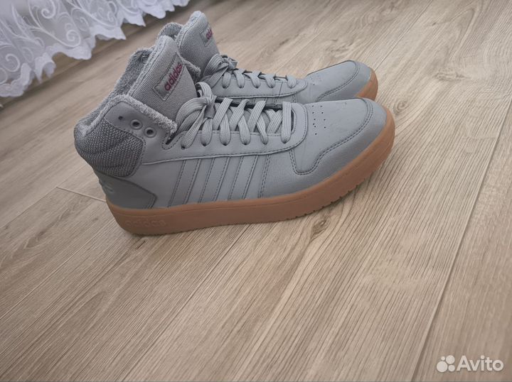 Adidas Hoops 2.0