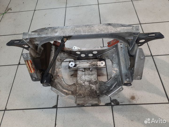 Передний подрамник BRP MXZ Renegade 1000