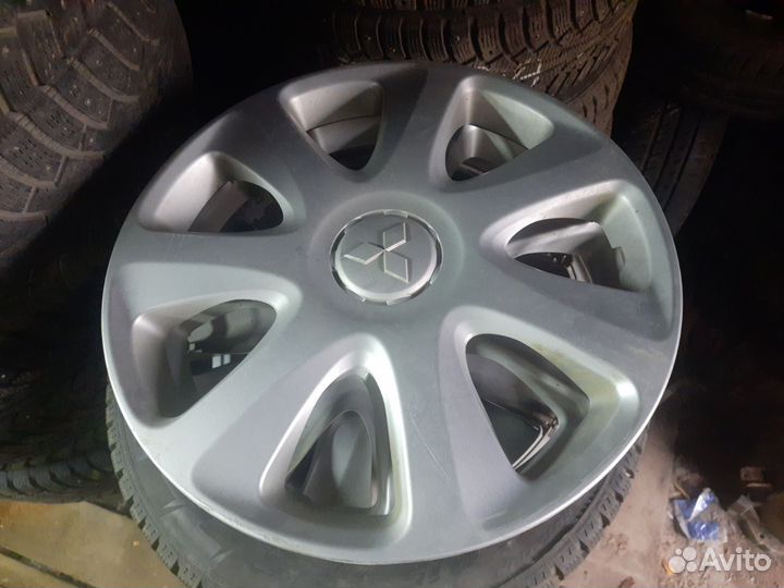 Колпаки на mitsubishi