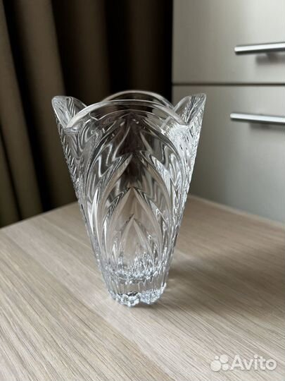 Ваза хрустальная