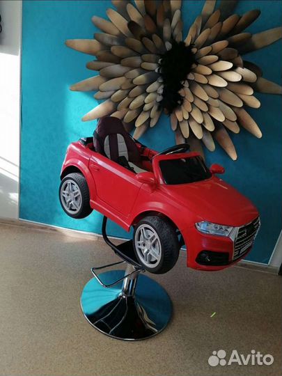 Детское парикмахерское кресло машинка