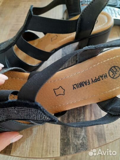 Босоножки 37