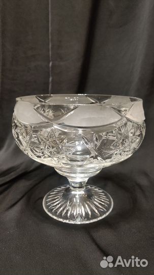 Хрустальная винтажная ваза