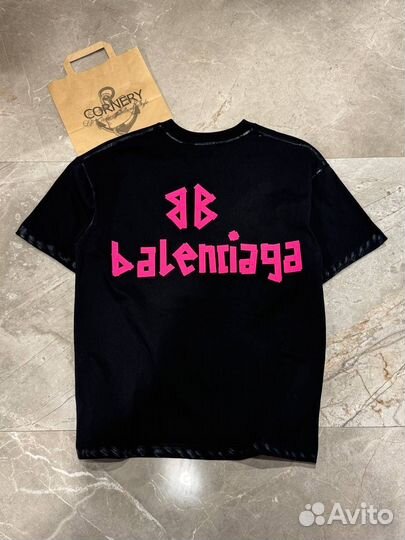 Футболка Balenciaga 2025