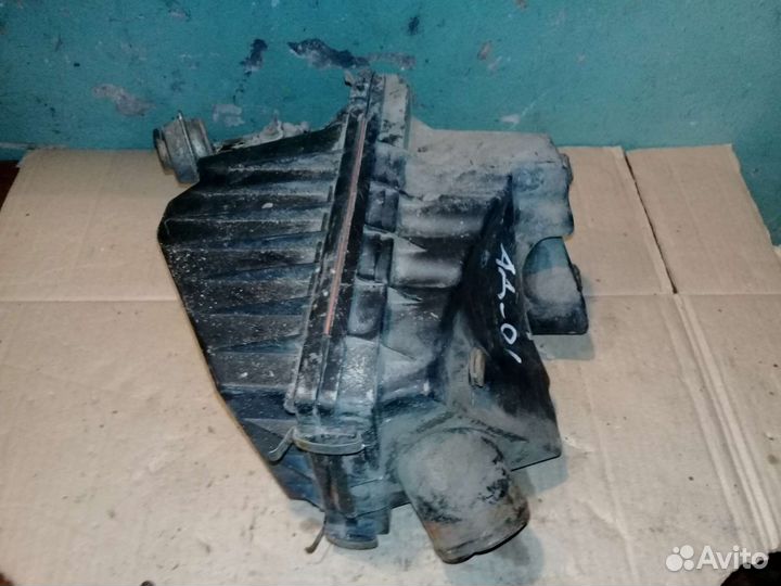 Корпус воздушного фильтра Nissan AD Y10 20 CD