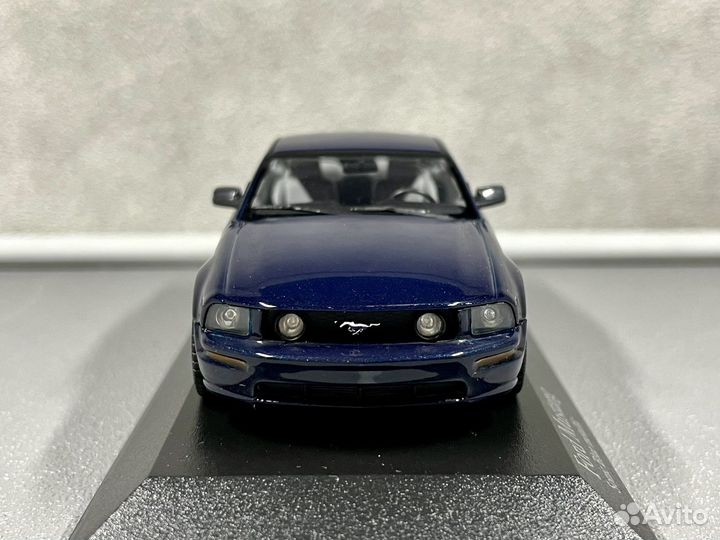 Модель Ford Mustang Minichamps 1:43
