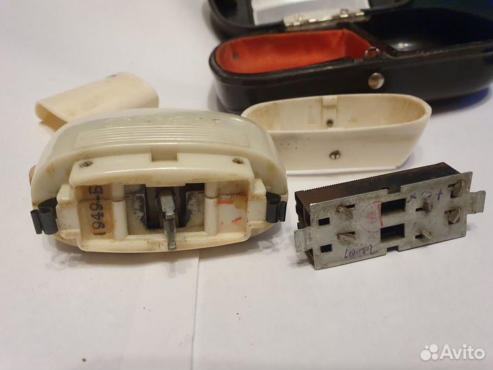 Советские электрические бритвы (Харьков 6 и Нева)