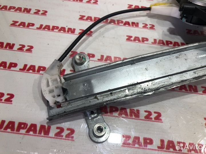 Стеклоподъемник передний левый Subaru Outback BS