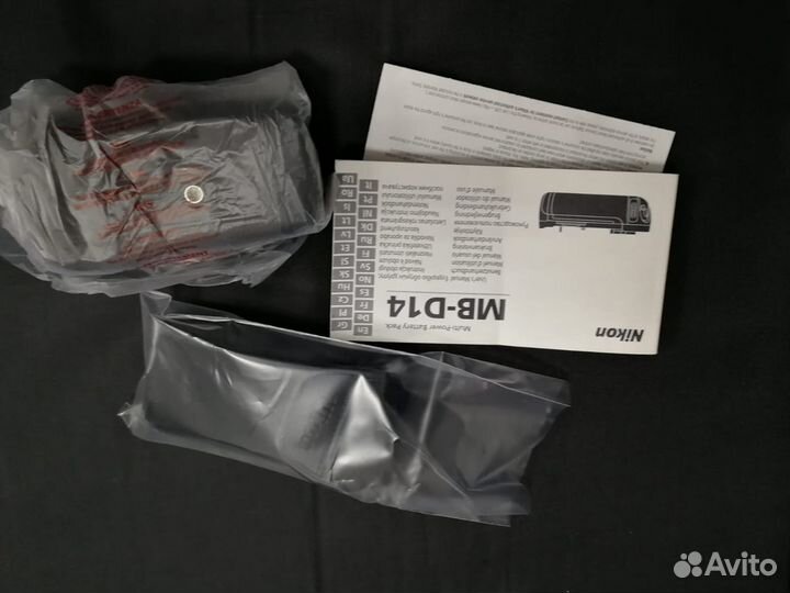 Батарейный блок MB-D14