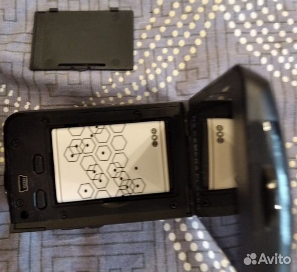 Цифровая видиокамера