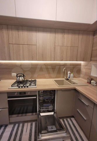 4-к. квартира, 85,3 м², 1/9 эт.