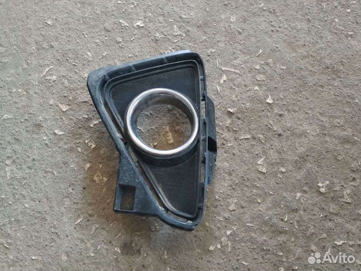 Накладка птф левая Тойота Рав4 са40