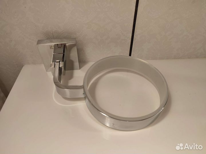 Держатель для фена