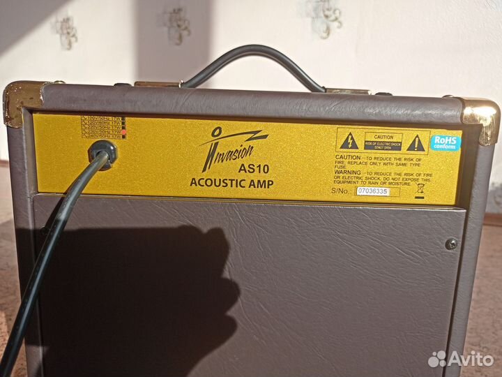 Комбоусилитель для акустической гитары