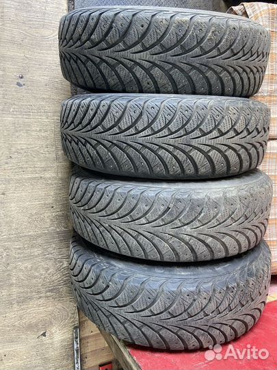 Sava Eskimo Stud 185/65 R15 88