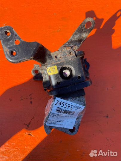 Подушка двс правая Toyota Corolla Axio NZE144