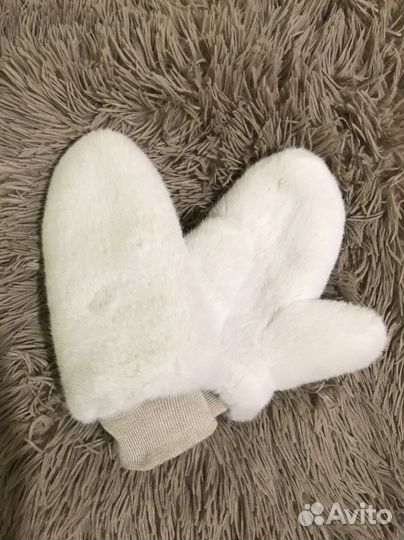 Варежки ручной работы женские