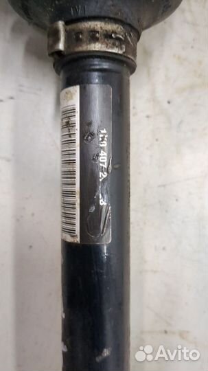 Полуось левая передняя Skoda Octavia (A7), 2019