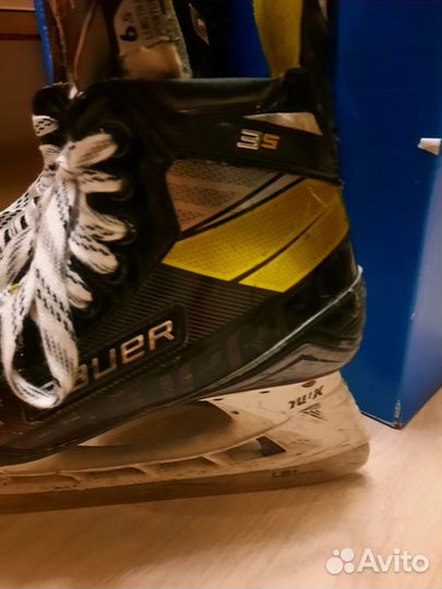 Хоккейные коньки bauer