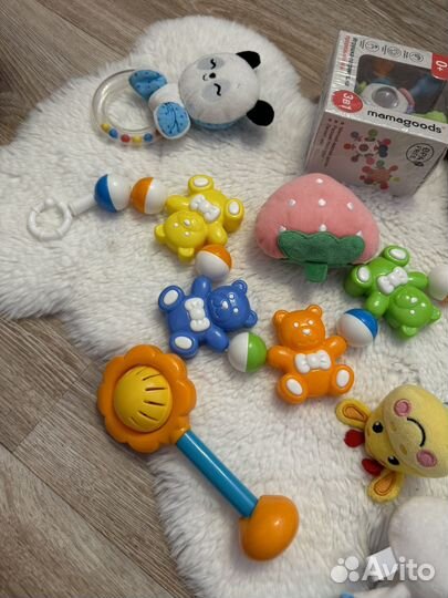 Развивающие игрушки -погремушки новые и бу