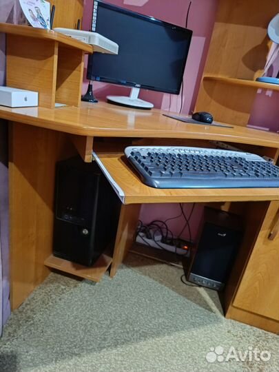 Компьютерный столик бу, процессор, монитор