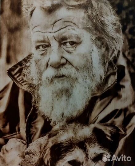 Семейный портрет на дереве