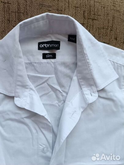 Рубашки на мальчика в идеальном состоянии 128-134