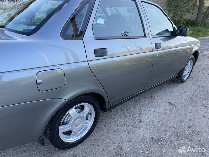 LADA Priora 1.6 МТ, 2009, 106 000 км