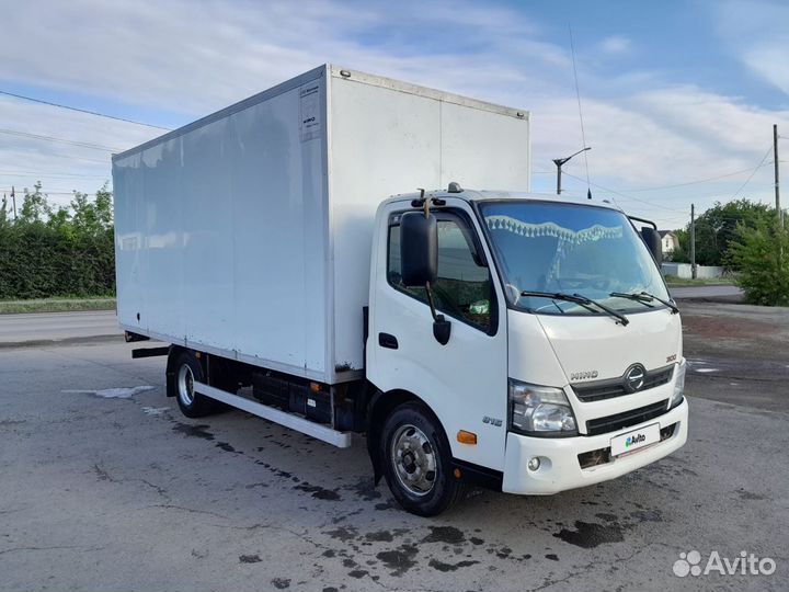 Hino 300 (Dutro), 2018