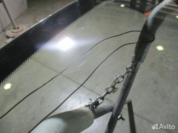 Стекло лобовое Ford Mondeo 1 2