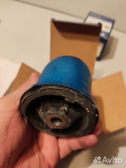 Сайлентблоки задней балки Logan, Sandero, Duster