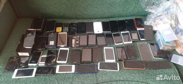Телефоны на запчасти
