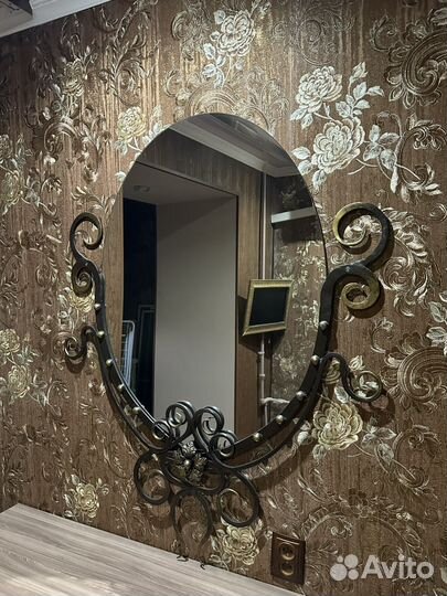 Зеркало настенное