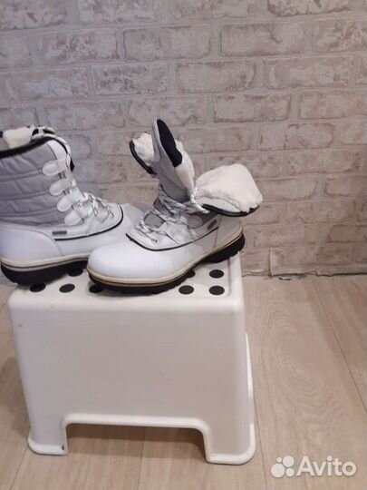 Зимние ботинки женские