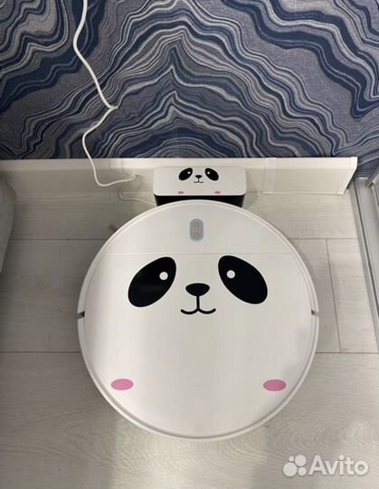 Наклейка на робот-пылесос «Панда»