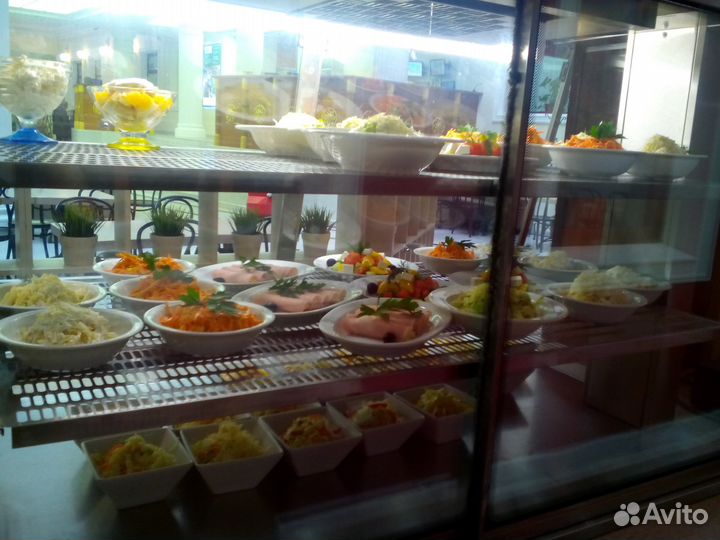 Шеф-повар, заведующий производством в бизнес-центр