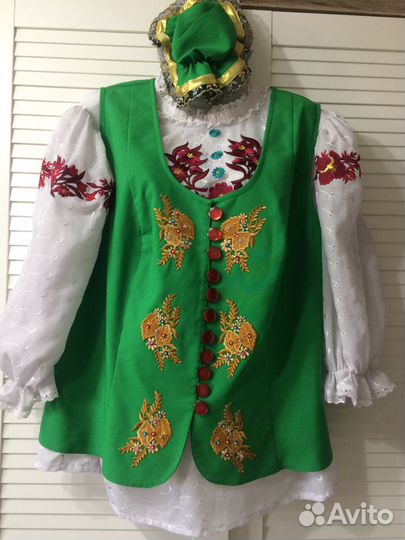 Народный костюм женский
