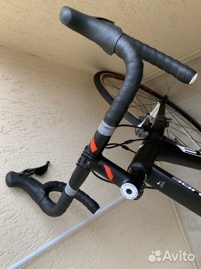 Шоссейный велосипед cube