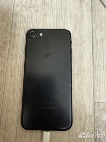 iPhone 7, 32 ГБ