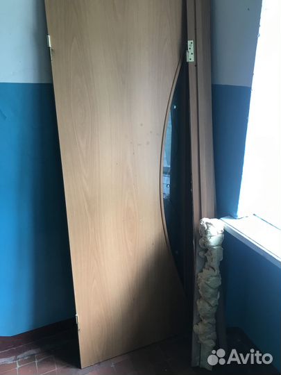 Продам межкомнатную дверь