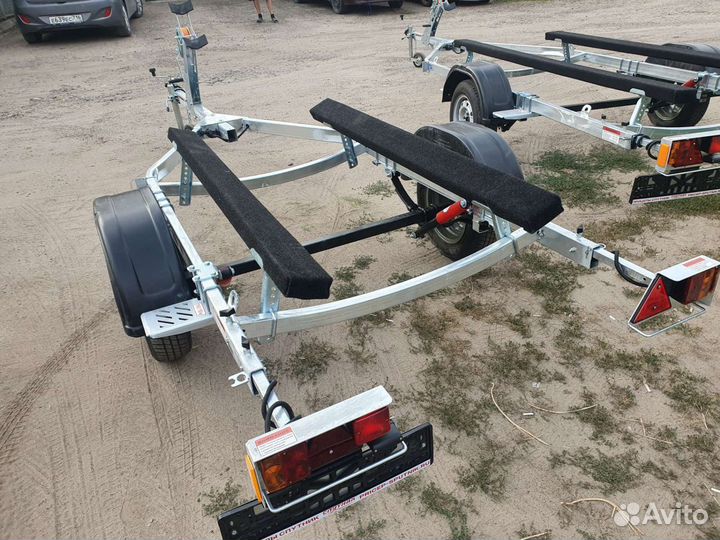 Прицеп лодочный оцинк до 4.5м Спутник