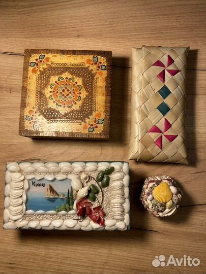 Шкатулки для украшений