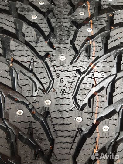 Nokian Tyres Hakkapeliitta 9 SUV 255/50 R19 110