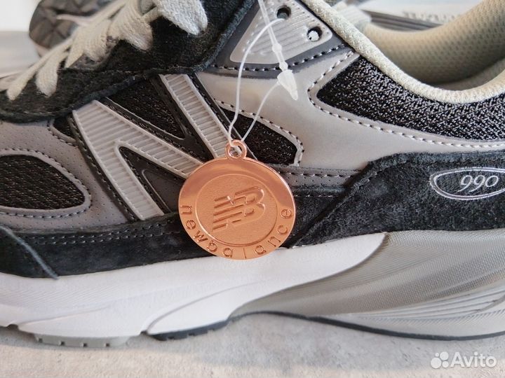 Кроссовки New Balance M990BK6