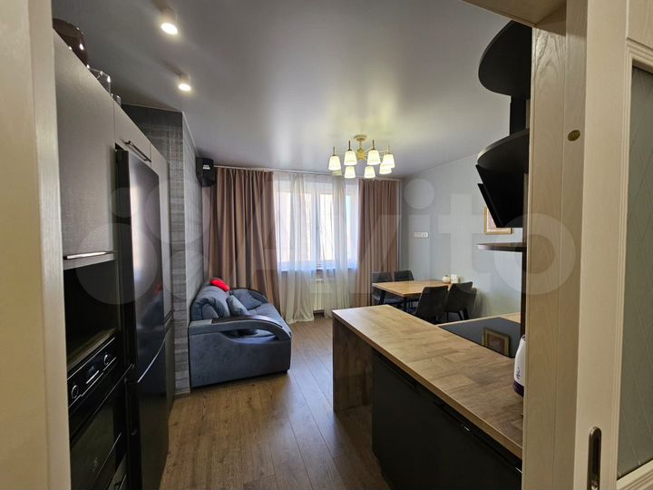 2-к. квартира, 65 м², 6/17 эт.